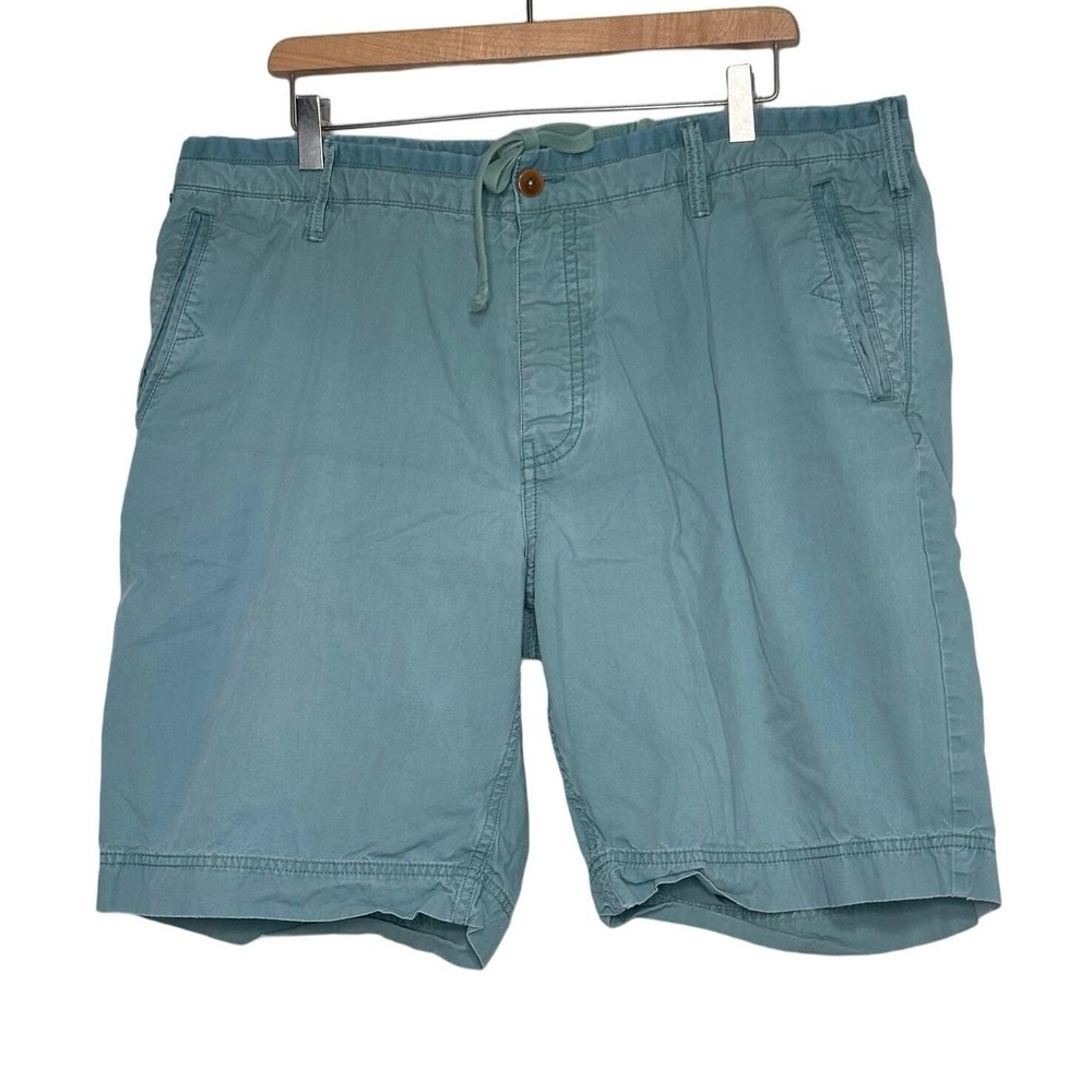 Guess‎ mens 38 green distressed flat front 9" inseam shorts Preppy Casual